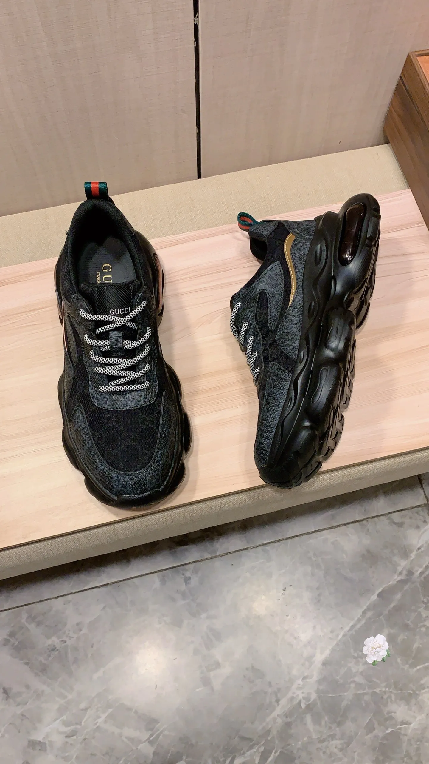 Men's men's shoes💰460💰💰🎩🎩[Lightning][Lightning] "Gucci*" latest • popular casual shoes, top brand [seduce] luxury ~ purchasing agency, top ~ quality. [Strong] The upper is made of imported breathable cowhide with material ➕ breathable sheepskin feet (•) and fine workmanship. The original stylish and stylish soft rubber wear-resistant and non-slip outsole is light and comfortable on the feet. The real thing looks better when photographed. 012: code: 38-44, 4️⃣ colors selected